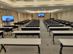 ⑧３階ホール